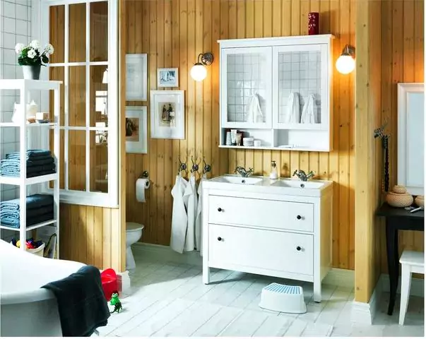 Зеркальный шкаф с 2 дверцами HEMNES